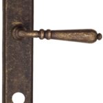 dvernaja-ruchka-na-planke-fratelli-cattini-napoli-cyl-pl02-ba-antichnaja-bronza.jpg